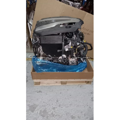 Engine M642 A6420103813 Complete 77km