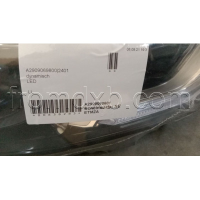 Headlight Right A2909060601