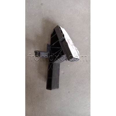 Bracket Left Side A2056203401