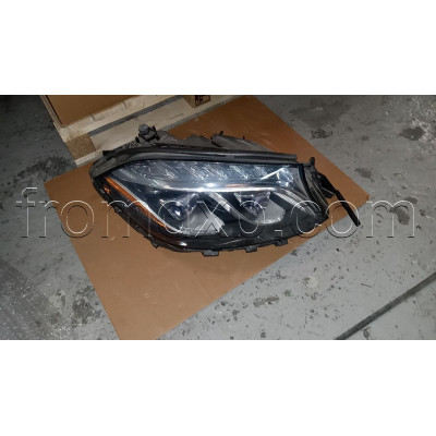 LED Headlight Right A1668202800