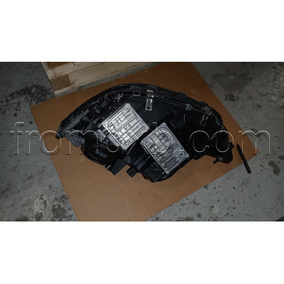 LED Headlight Right A1668202800