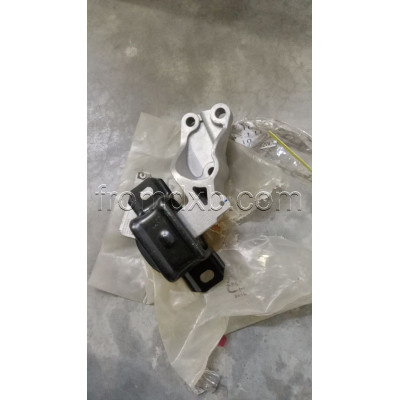 Engine Mounting A1322200148