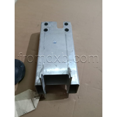 Amplifier Mount Right Side A2056200695