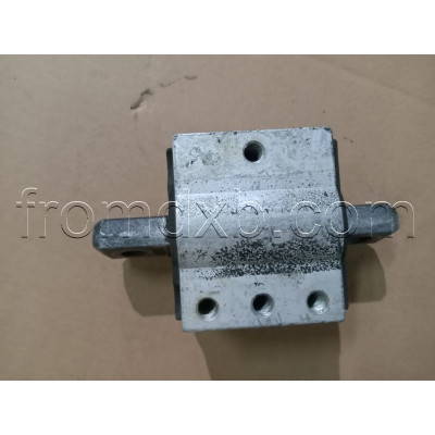 Gearbox Mount A2122401018